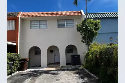 7035 W 3rd Ave, Hialeah, FL 33014 - Photo 1