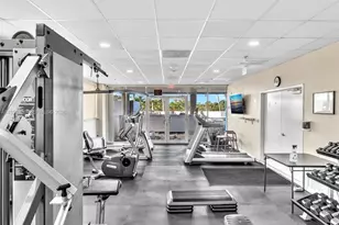 6422 Collins Ave, Miami Beach, FL 33141 - Photo 37