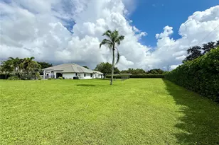 14984 Roan Ct, Wellington, FL 33414 - Photo 21