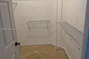 649 NW 21st Ave, Pompano Beach, FL 33069 - Photo 9