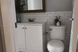 16465 NE 22nd Ave, North Miami Beach, FL 33160 - Photo 11