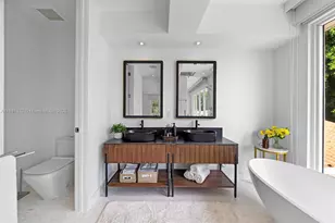 575 Bay Point Rd, Miami, FL 33137 - Photo 59