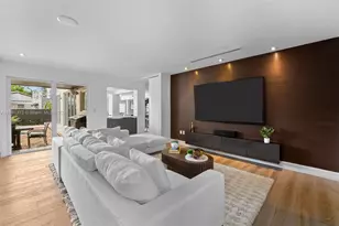 575 Bay Point Rd, Miami, FL 33137 - Photo 11