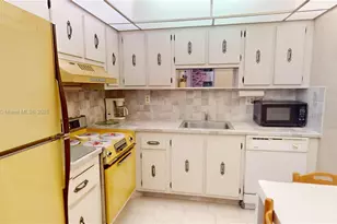 600 Three Islands Boulevard, Hallandale Beach, FL 33009 - Photo 11