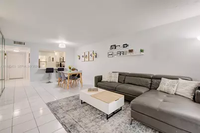 4249 S Carambola Cir S #2698, Coconut Creek, FL 33066 - Photo 5