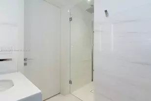 300 Biscayne Blvd Way, Miami, FL 33131 - Photo 39