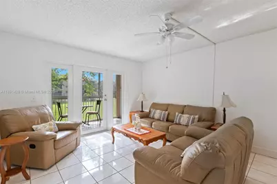 1251 SW 125th Ave #211T, Pembroke Pines, FL 33027 - Photo 11