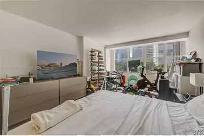 1901 Brickell Ave #B413, Miami, FL 33129 - Photo 17