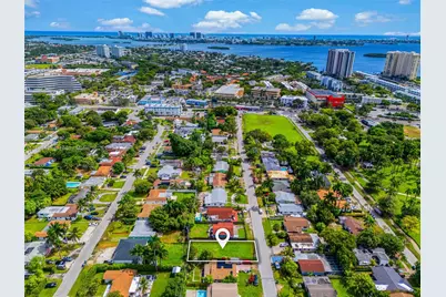 1453 NE 117th St, Miami, FL 33161 - Photo 13