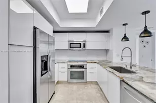 2641 N Flamingo Rd, Sunrise, FL 33323 - Photo 13