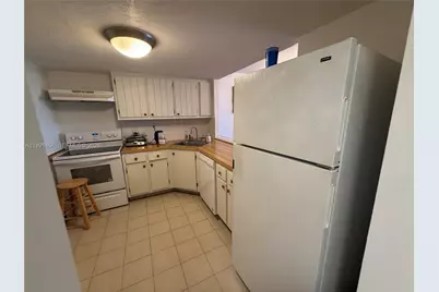 2780 NE 183rd St #1415, Aventura, FL 33160 - Photo 9