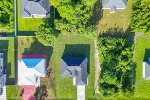 310 Lenz Ave S, Other City - In The State Of Florida, FL 33974 - Photo 9