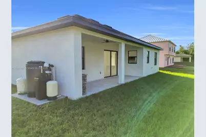 310 Lenz Ave S, Other City - In The State Of Florida, FL 33974 - Photo 5