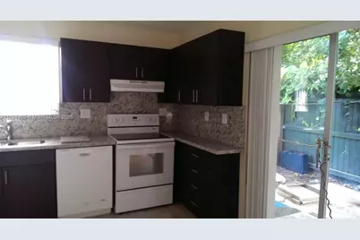 18223 Oleta Dr #18223, North Miami Beach, FL 33160 - Photo 9