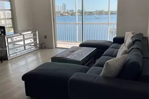 2910 Point E Dr, Aventura, FL 33160 - Photo 11