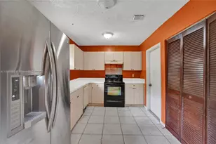 4130 SW 26th St, West Park, FL 33023 - Photo 15