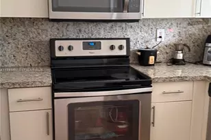 17720 NW 73rd Ave, Hialeah, FL 33015 - Photo 7