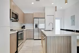 4740 NW 84th Ct, Doral, FL 33166 - Photo 7