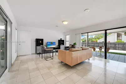 8345 SW 168th Ter, Palmetto Bay, FL 33157 - Photo 17