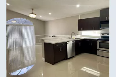 405 SW 183rd Way, Pembroke Pines, FL 33029 - Photo 5