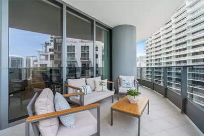 1000 Brickell Plz #3401, Miami, FL 33131 - Photo 27