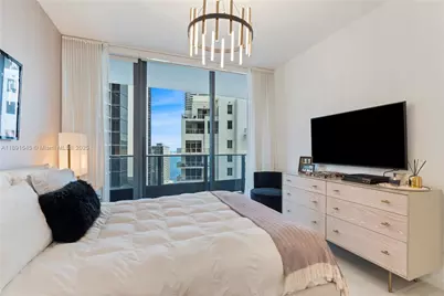 1000 Brickell Plz #3401, Miami, FL 33131 - Photo 29