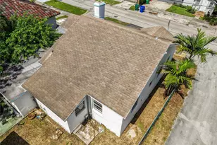 2100 SW 25th St, Miami, FL 33133 - Photo 21