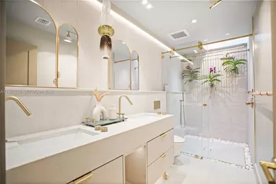 744 NE 88th St, Miami, FL 33138 - Photo 23