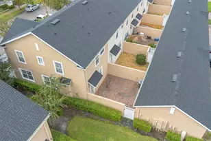 9141 Camden Gardens St, Orlando, FL 32827 - Photo 35