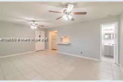 4200 NW 3rd Ct #330, Plantation, FL 33317 - Photo 9