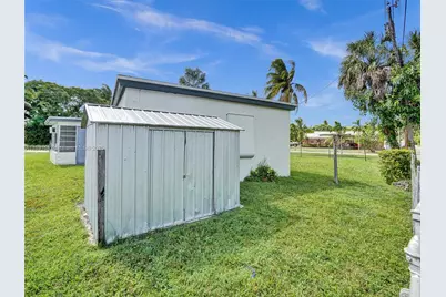 17791 NE 13th Ave, North Miami Beach, FL 33162 - Photo 37