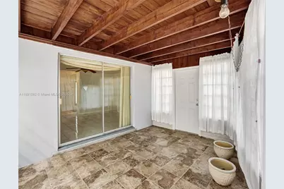 17791 NE 13th Ave, North Miami Beach, FL 33162 - Photo 25