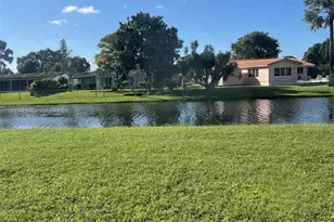 8515 Sunrise Lakes Blvd, Sunrise, FL 33322 - Photo 7