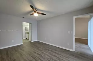 1024 S Independence Dr, Homestead, FL 33034 - Photo 7