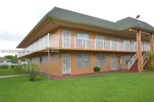 271 NW 177th St, Miami Gardens, FL 33169 - Photo 3