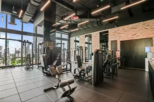 398 NE 5th St, Miami, FL 33132 - Photo 31