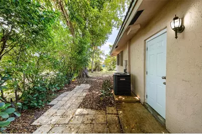 10840 NW 40th St, Coral Springs, FL 33065 - Photo 41