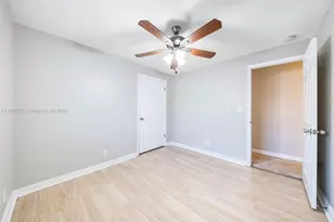 10840 NW 40th St, Coral Springs, FL 33065 - Photo 13