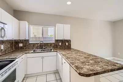 1107 NE 41st Ave, Homestead, FL 33033 - Photo 5