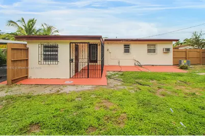8330 NW 33rd Ave, Miami, FL 33147 - Photo 21