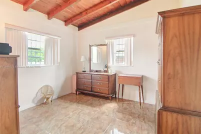 8330 NW 33rd Ave, Miami, FL 33147 - Photo 13