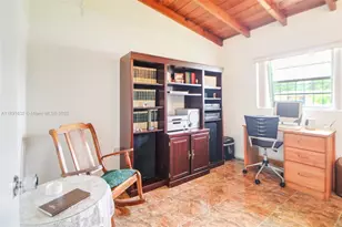 8330 NW 33rd Ave, Miami, FL 33147 - Photo 15