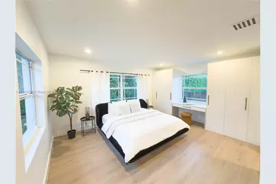 1300 NE 102nd St #0, Miami Shores, FL 33138 - Photo 9