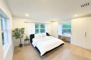 1300 NE 102nd St, Miami Shores, FL 33138 - Photo 9