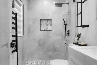 315 NW 106th St, Miami, FL 33150 - Photo 29