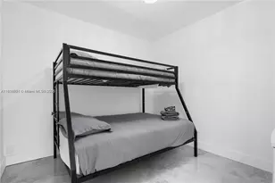 315 NW 106th St, Miami, FL 33150 - Photo 25