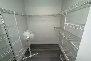 13700 SW 11th St, Pembroke Pines, FL 33027 - Photo 7