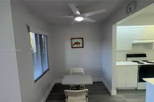 13700 SW 11th St, Pembroke Pines, FL 33027 - Photo 1