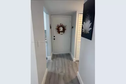 1327 Towhee St, Homestead, FL 33035 - Photo 7