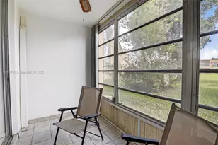 9041 Sunrise Lakes Blvd, Sunrise, FL 33322 - Photo 13